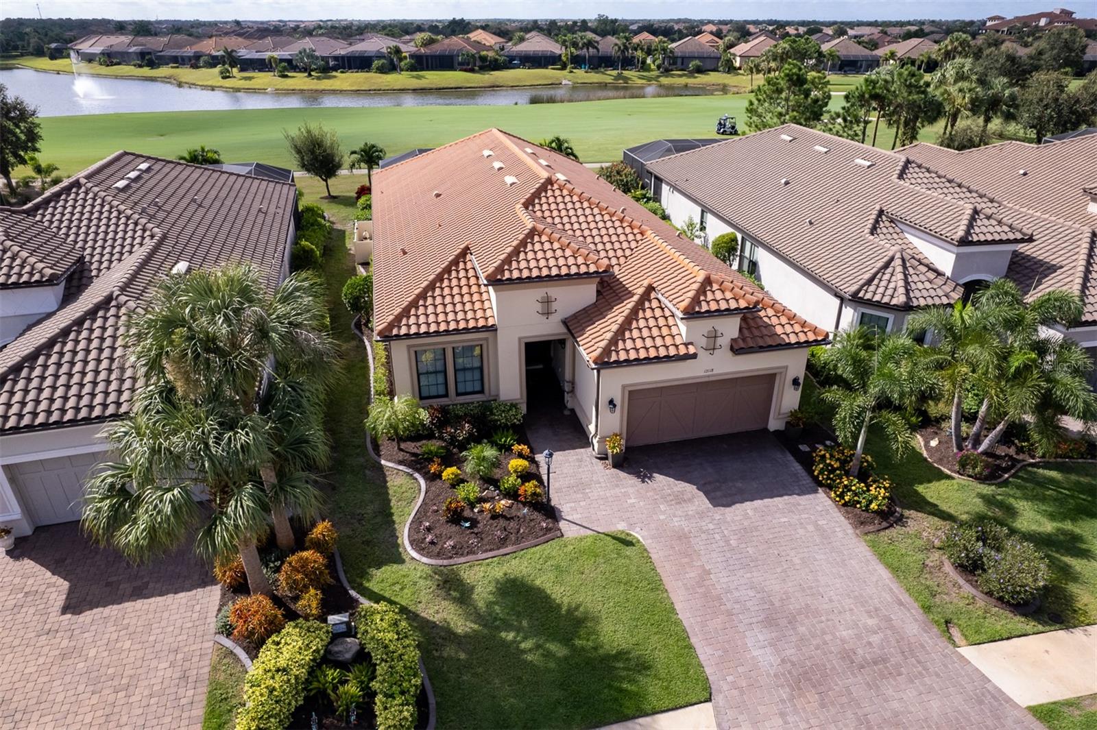 ESPLANADE GOLF AND COUNTRY CLUB - Residential