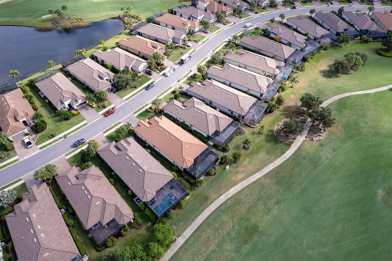 ESPLANADE GOLF AND COUNTRY CLUB - Residential