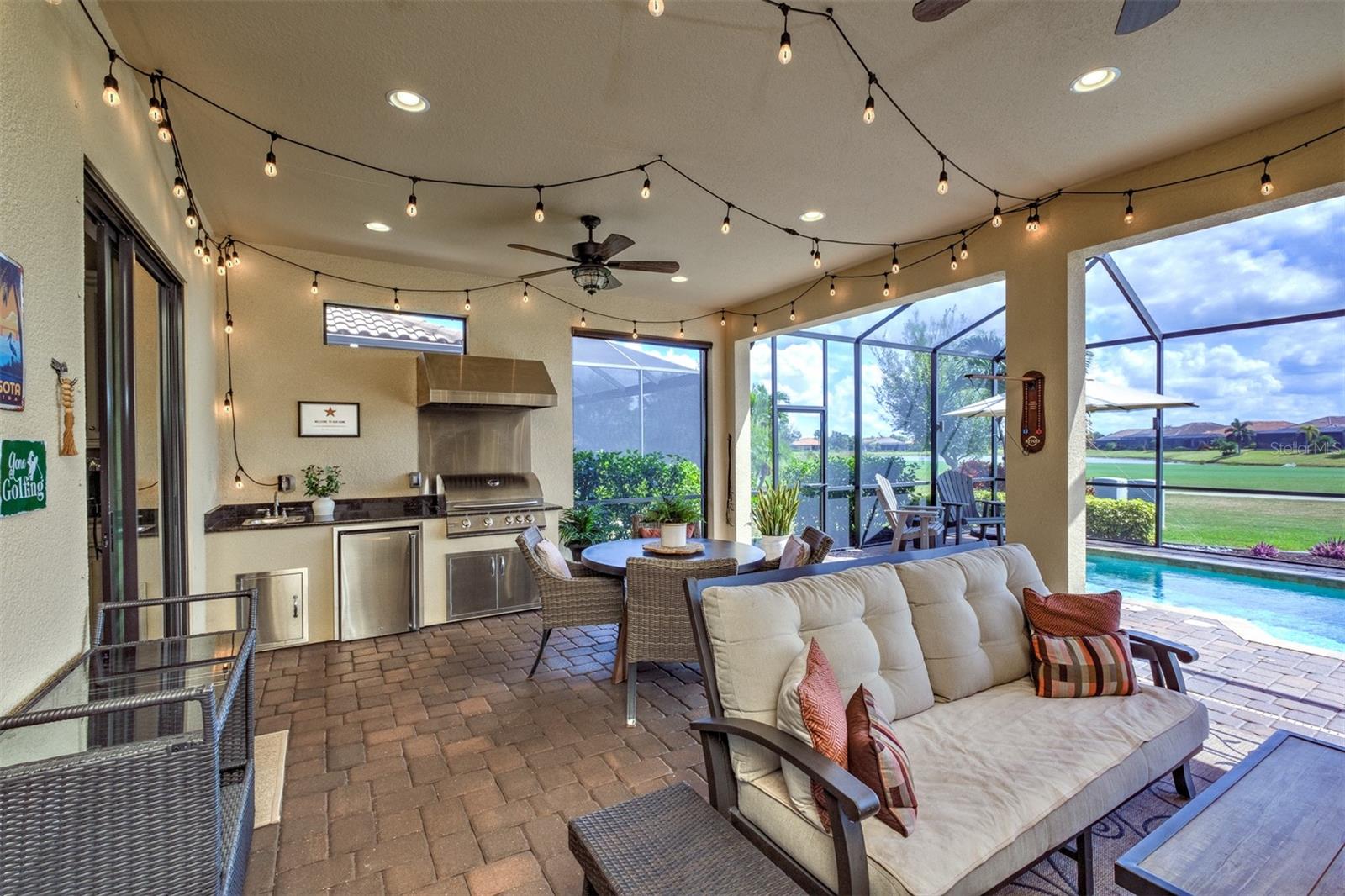 ESPLANADE GOLF AND COUNTRY CLUB - Residential