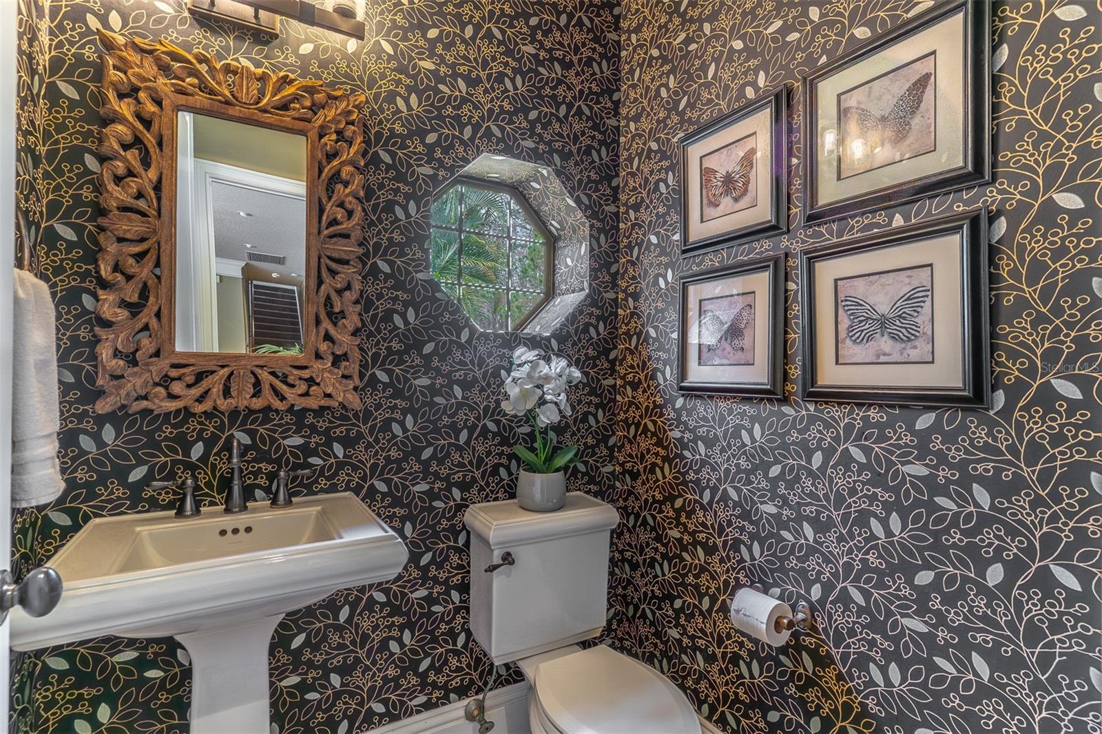 COUNTRY LAKE ESTATES - Residential