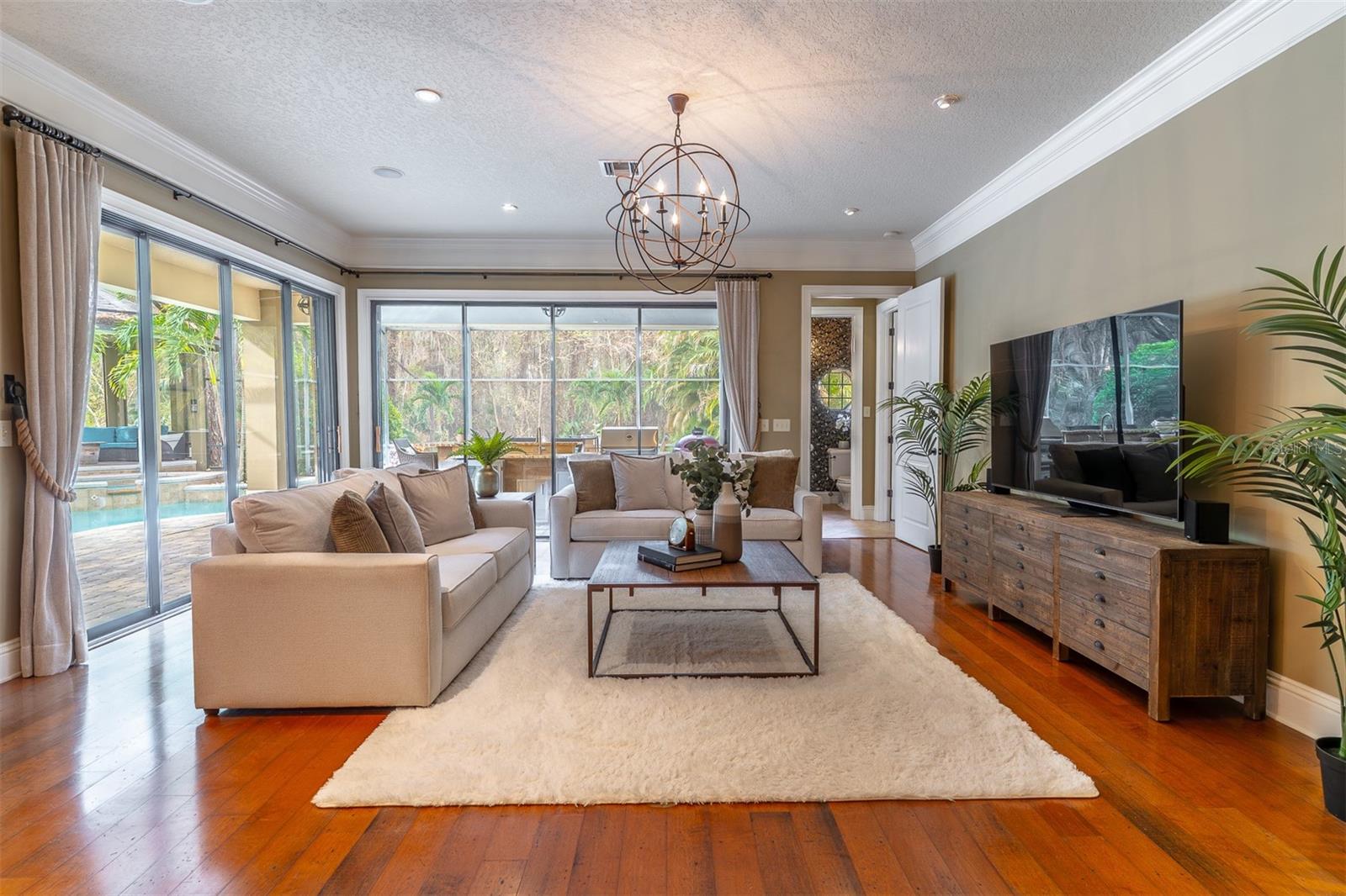 COUNTRY LAKE ESTATES - Residential