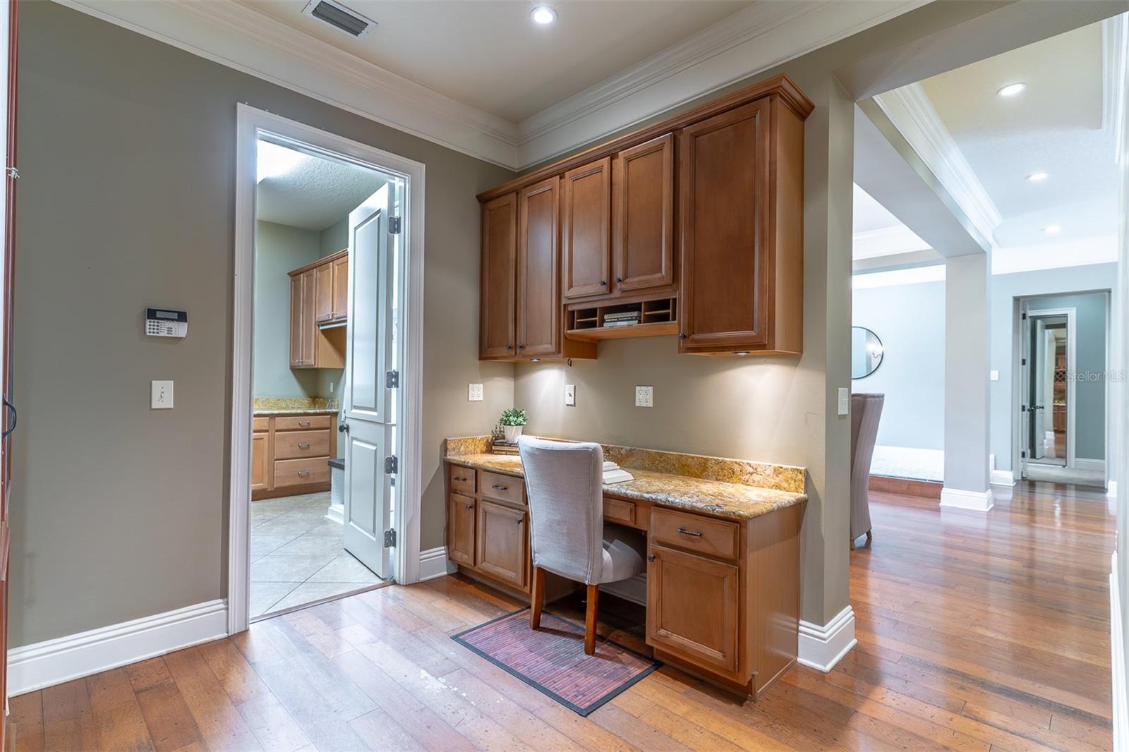 COUNTRY LAKE ESTATES - Residential