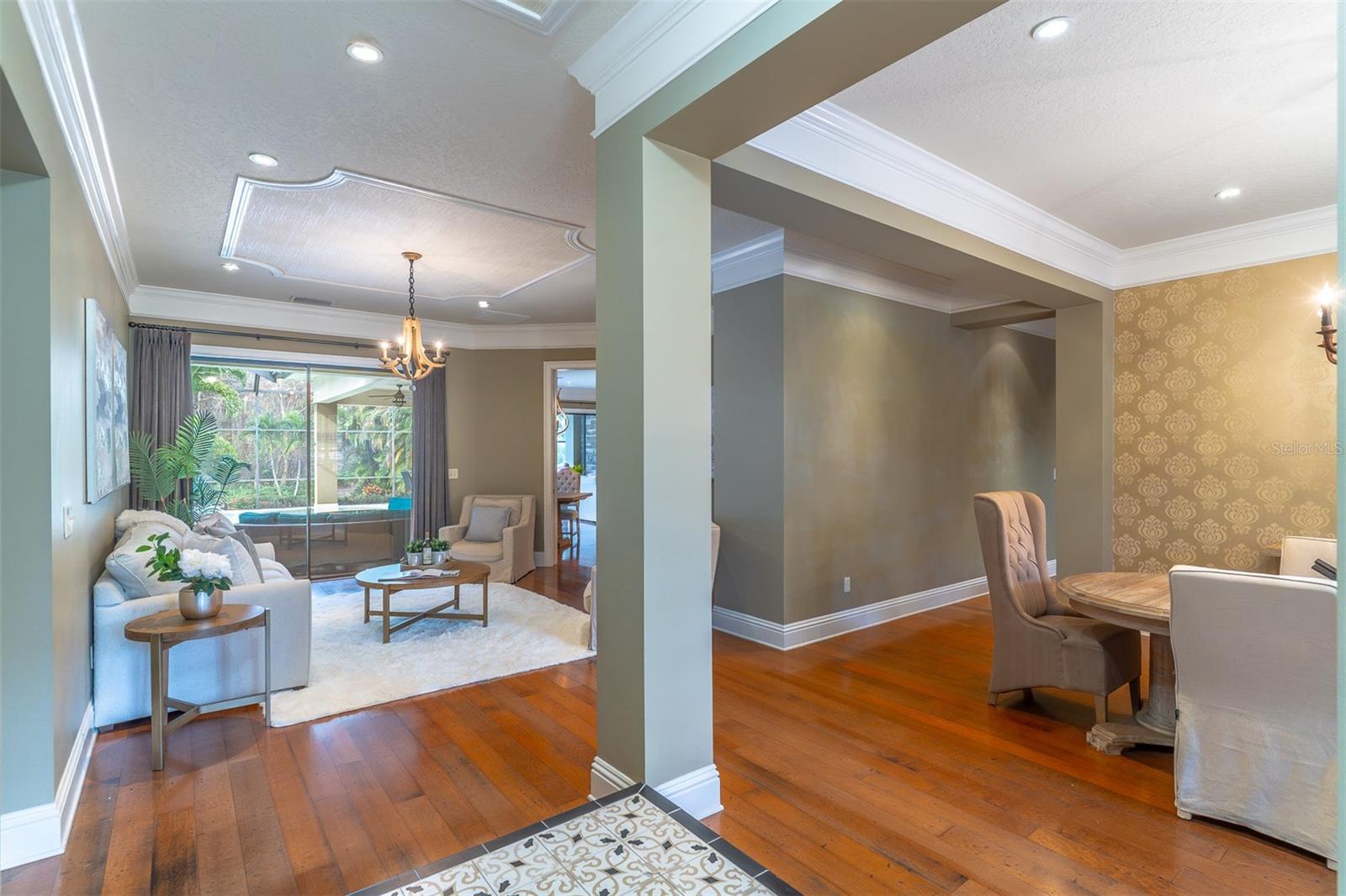 COUNTRY LAKE ESTATES - Residential