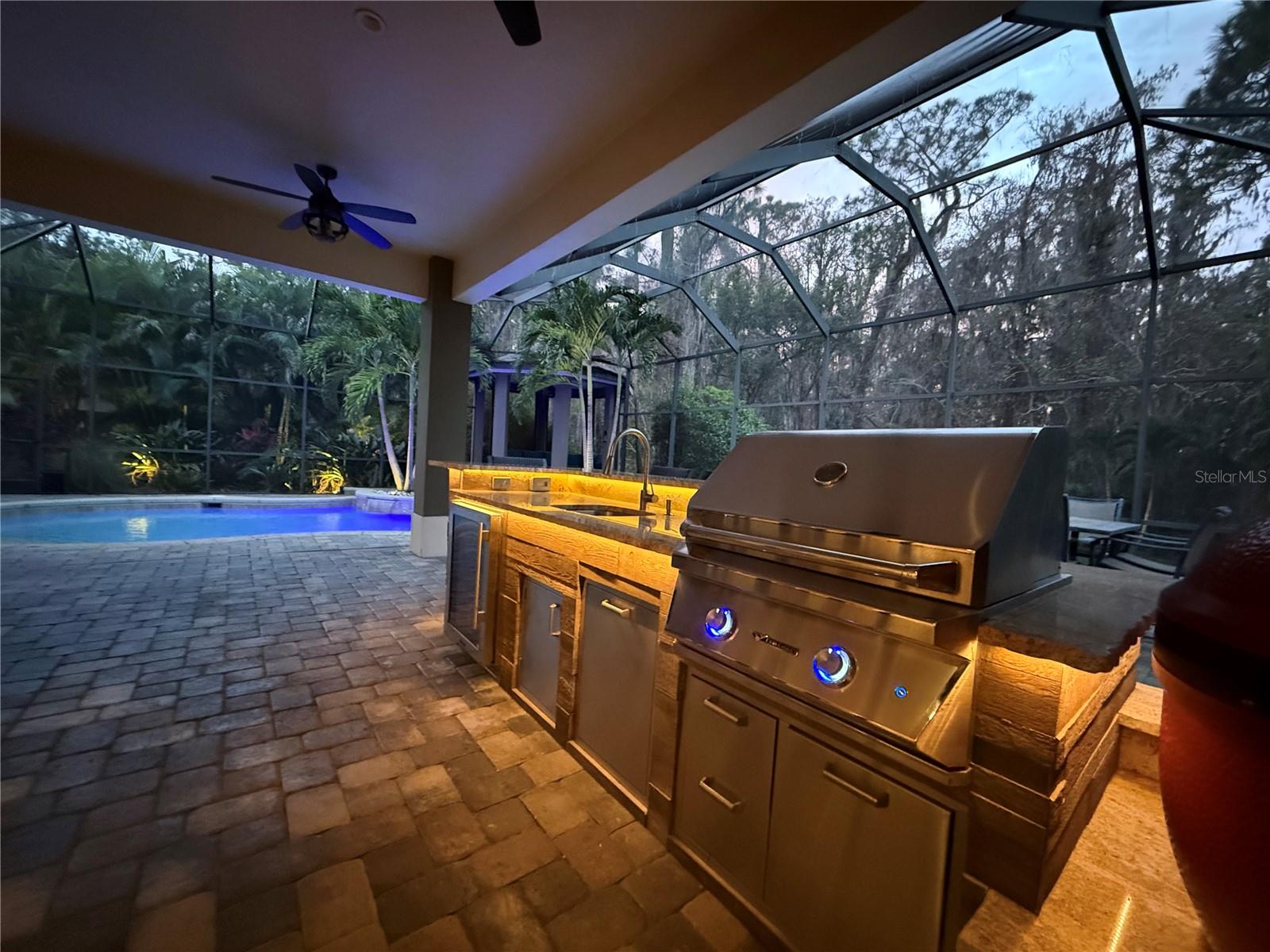 COUNTRY LAKE ESTATES - Residential