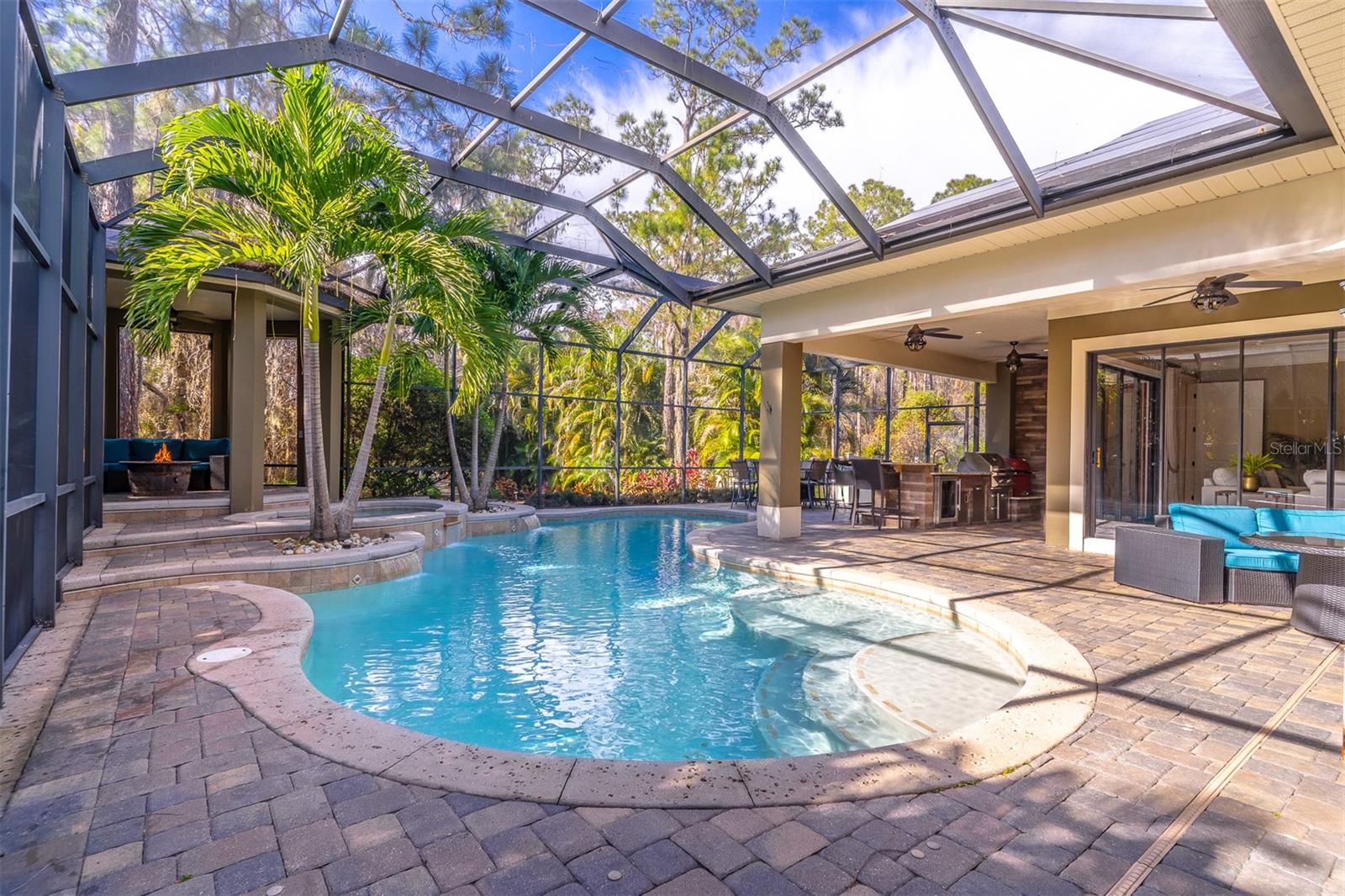 COUNTRY LAKE ESTATES - Residential