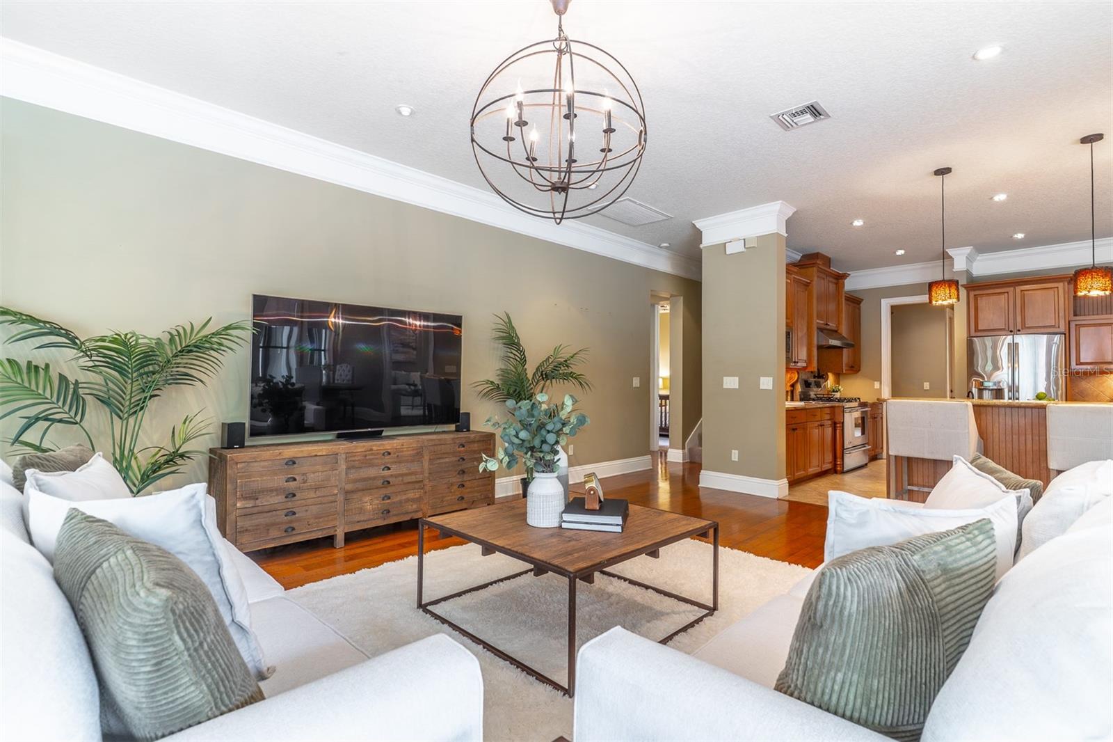 COUNTRY LAKE ESTATES - Residential