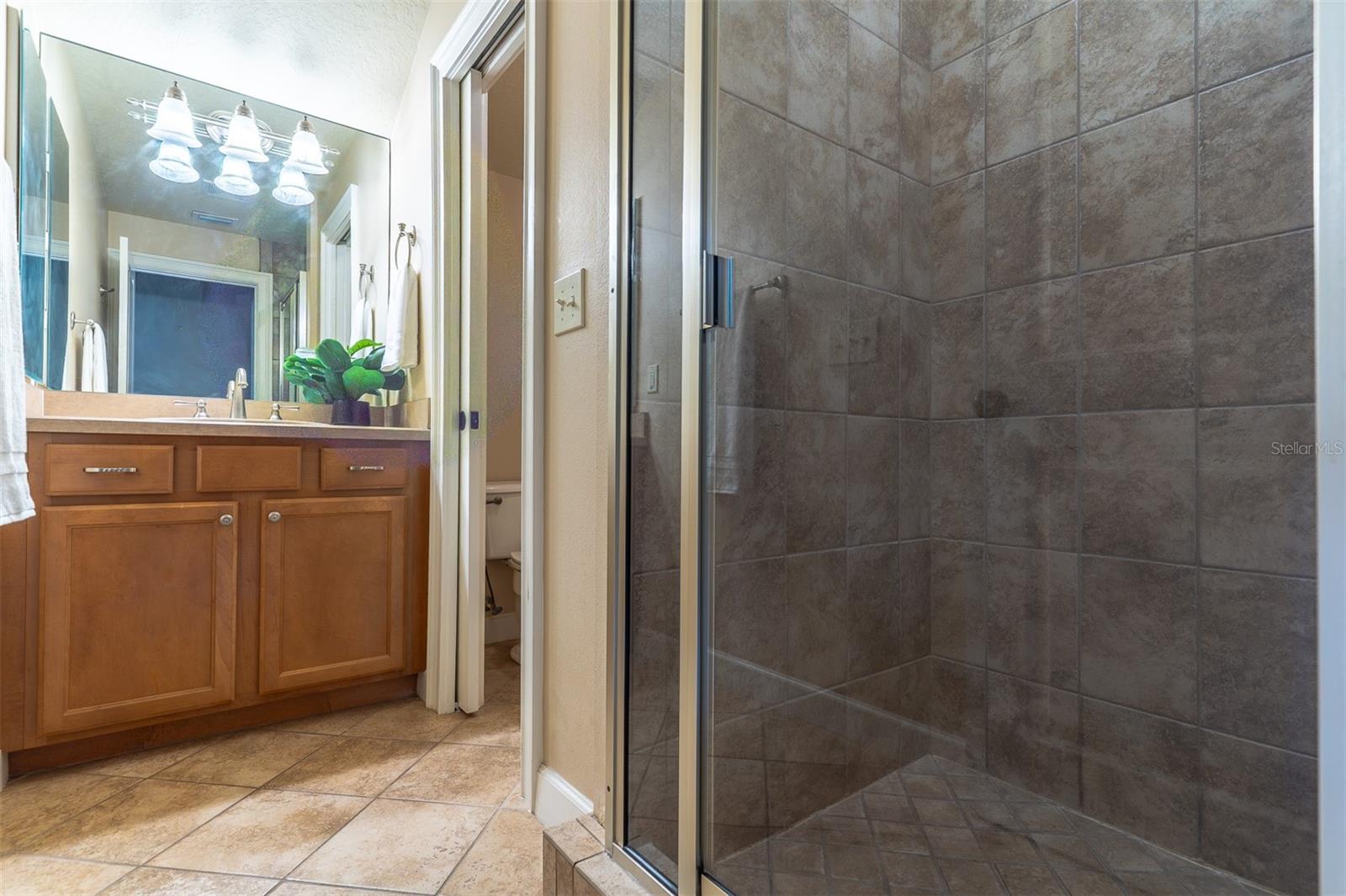 COUNTRY LAKE ESTATES - Residential