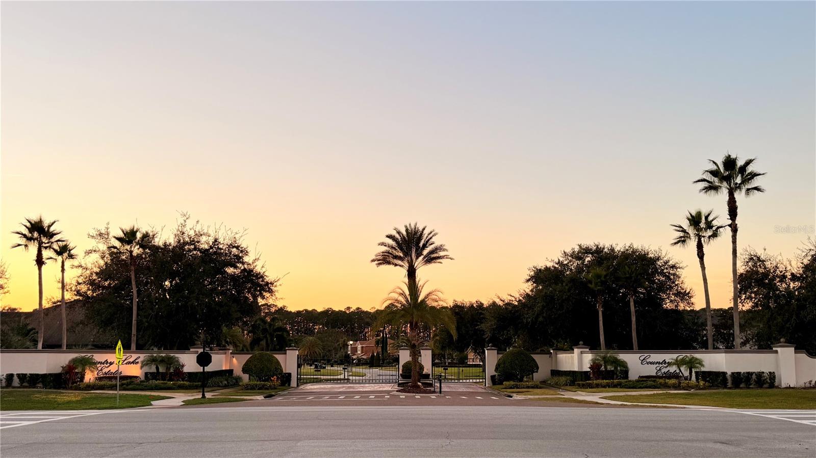 COUNTRY LAKE ESTATES - Residential