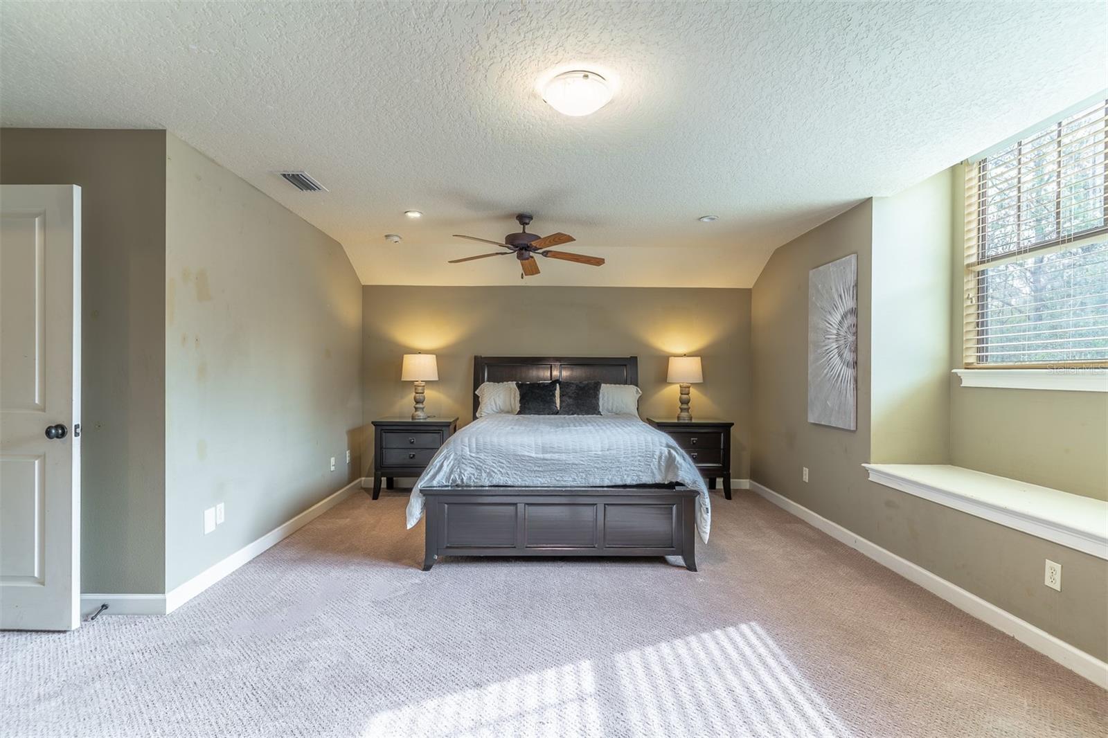 COUNTRY LAKE ESTATES - Residential