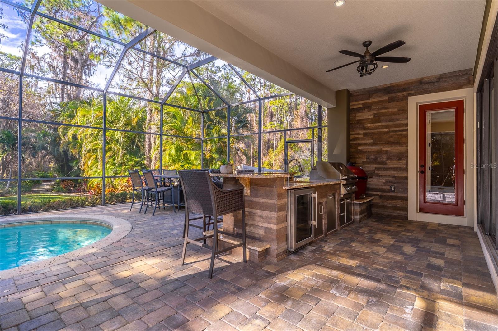 COUNTRY LAKE ESTATES - Residential