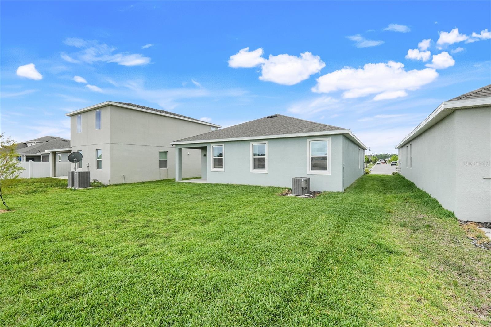 PRAIRIE OAKS - Residential