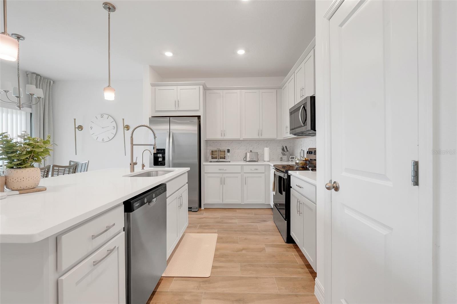 PRAIRIE OAKS - Residential