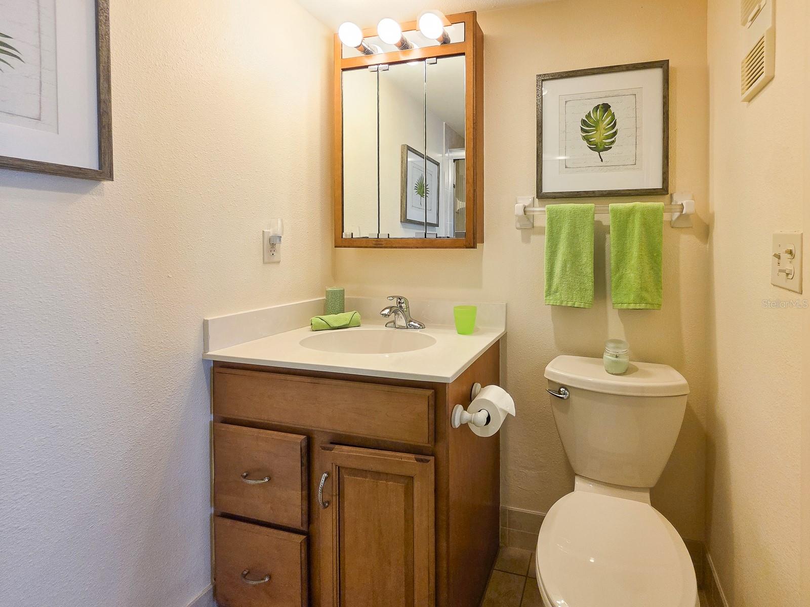 ADMIRALTY CLUB - Residential