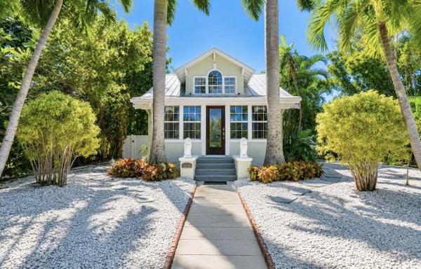 3310 E MARITANA DR, ST PETE BEACH, FL 33706 - Image 860fd06d04d7f511dd3363e0211b9eb2/791613041