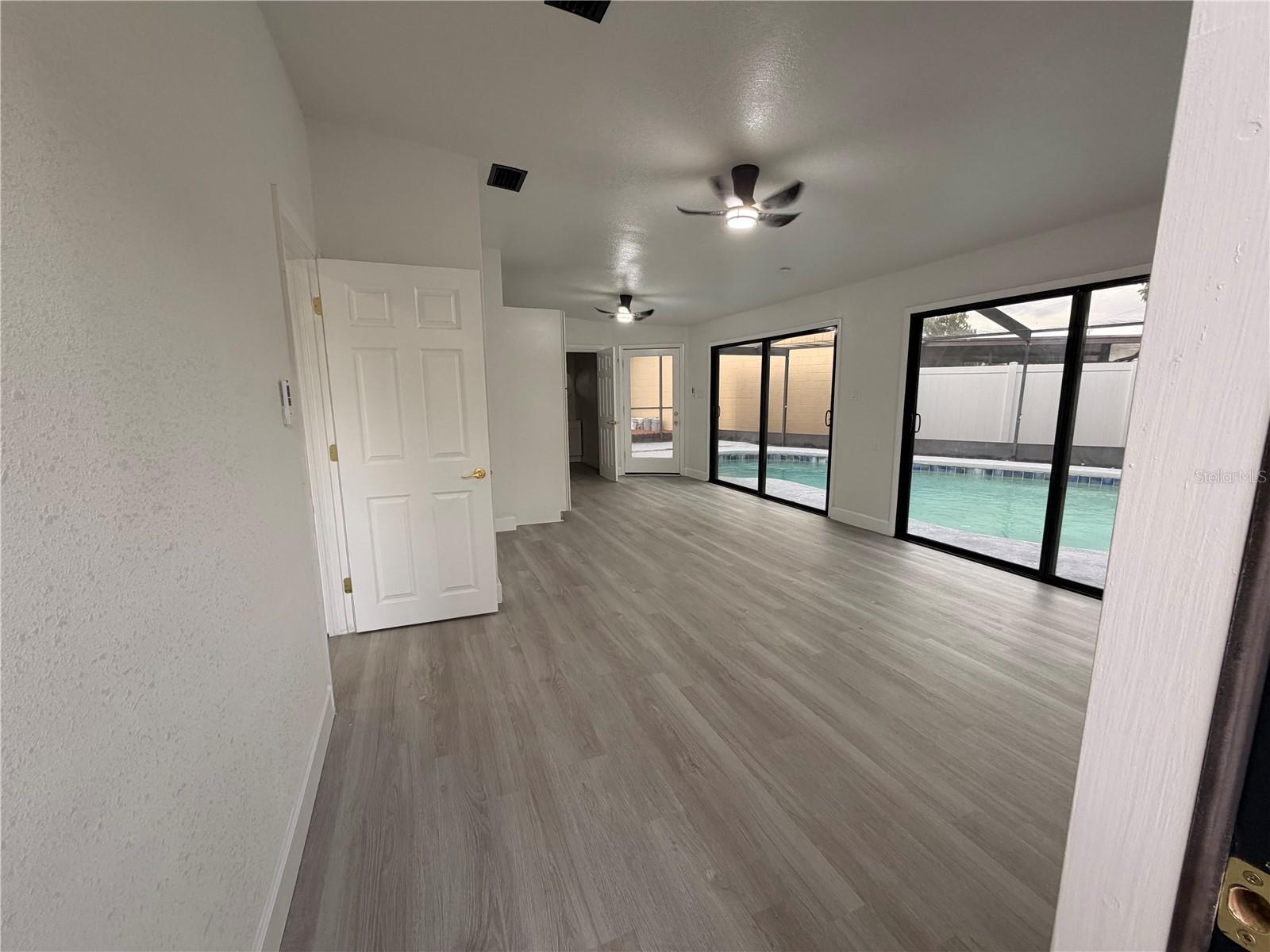 PARKWOOD VILLAGE - Residential