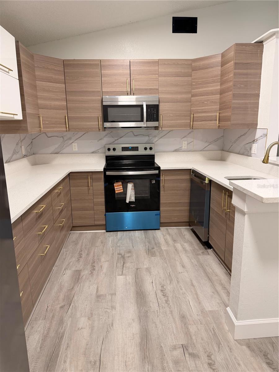 PARKWOOD VILLAGE - Residential