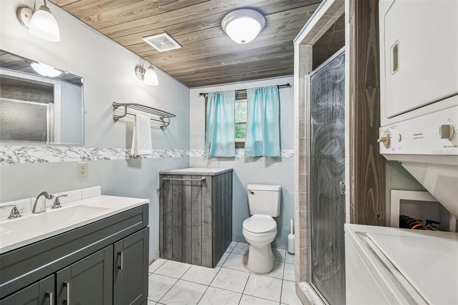 DEER HAVEN ESTATE UNREC - Residential Lease