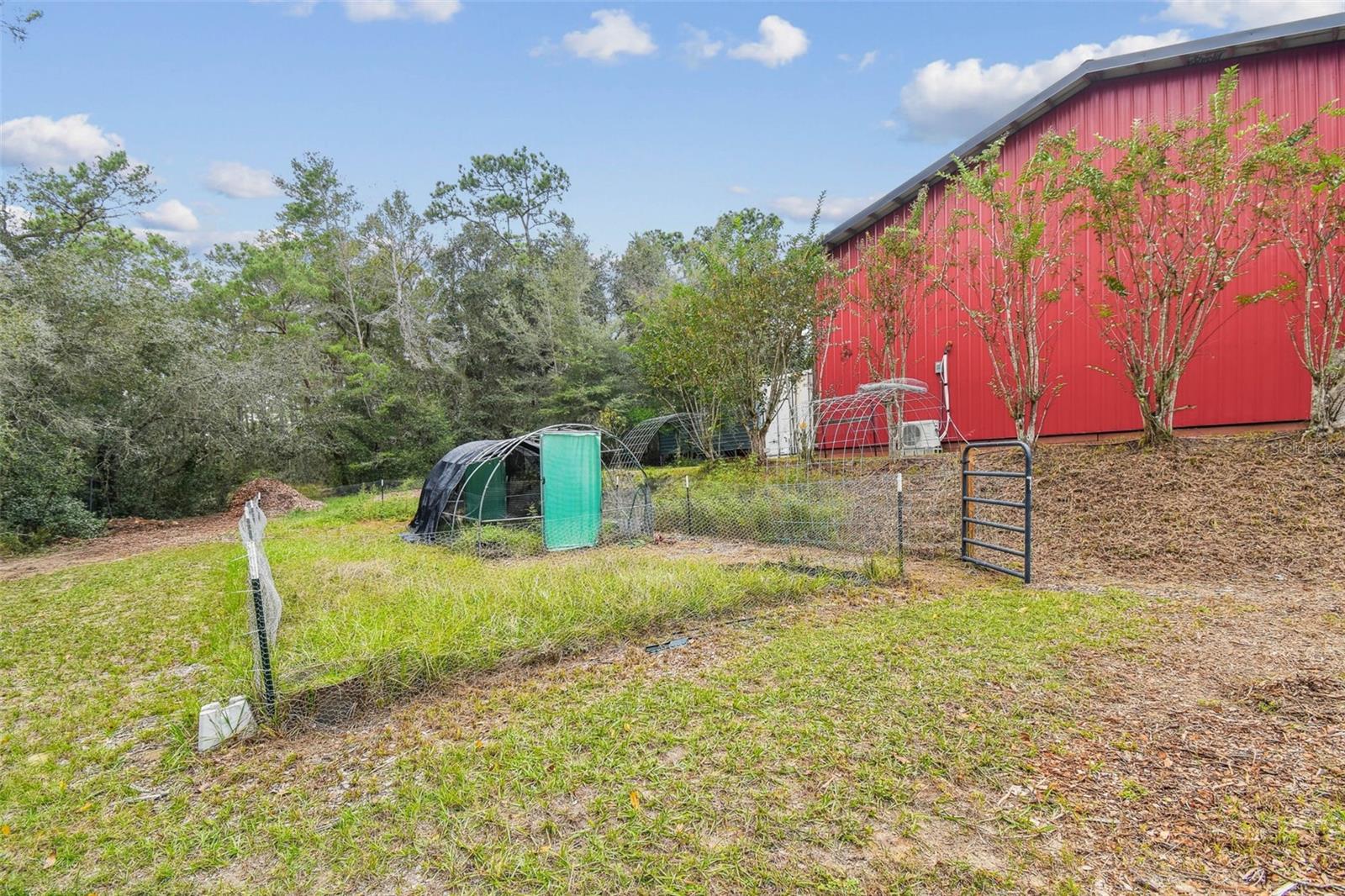 DEER HAVEN ESTATE UNREC - Residential Lease