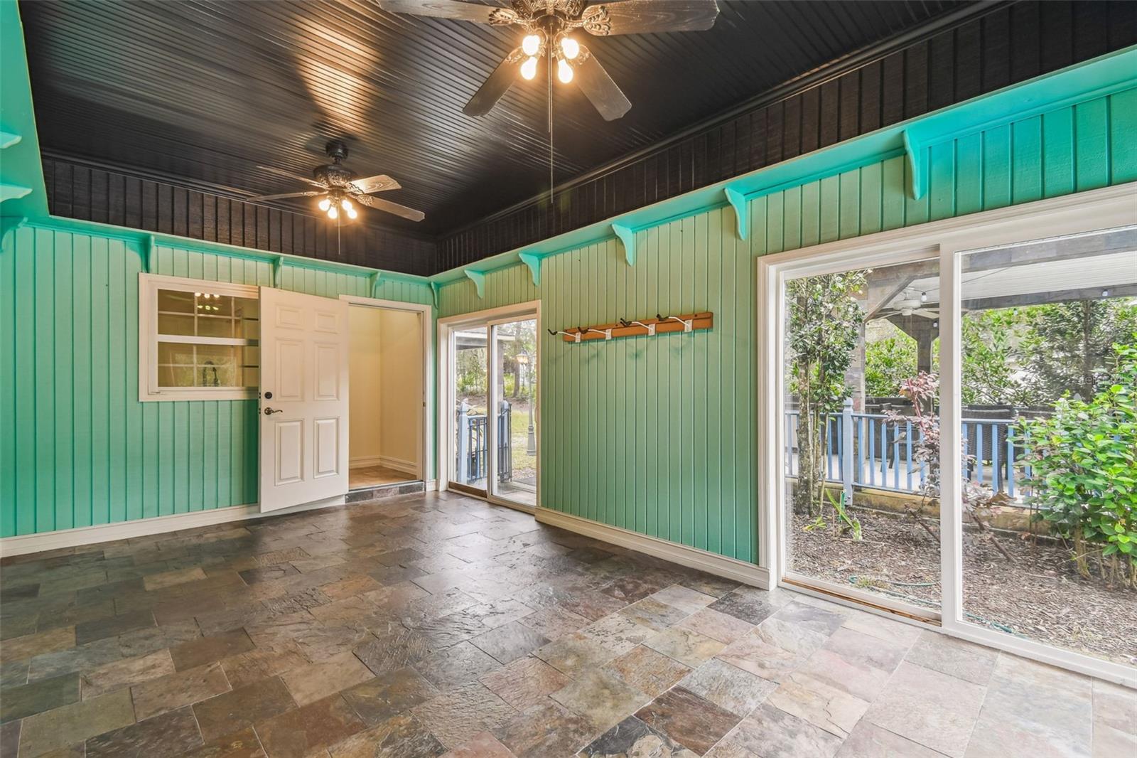 DEER HAVEN ESTATE UNREC - Residential Lease