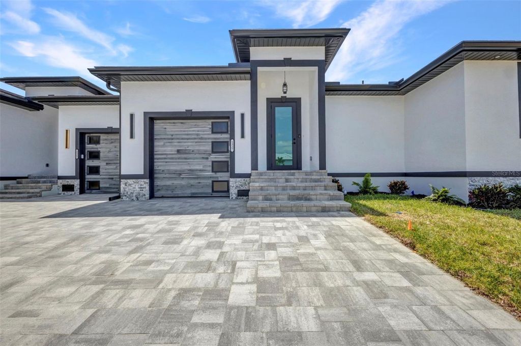 Photo of 1327 Wesley Drive, Punta Gorda, FL 33950 (MLS # A4681764)