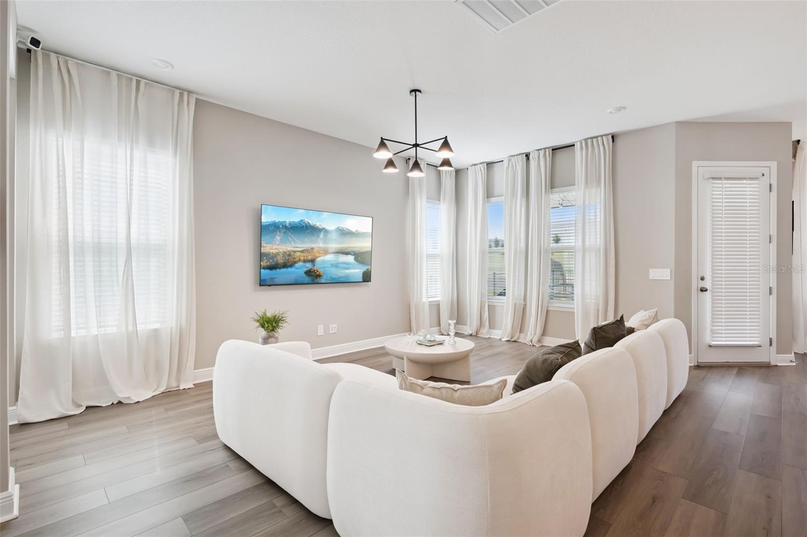 SILVERLEAF RESERVE AT HAMLIN PHASE - Residential