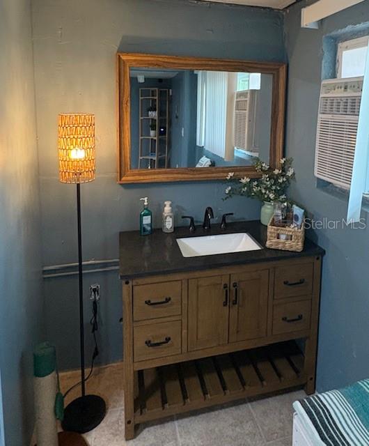 LAKE RUBY &AND LAKE BYRON - Residential