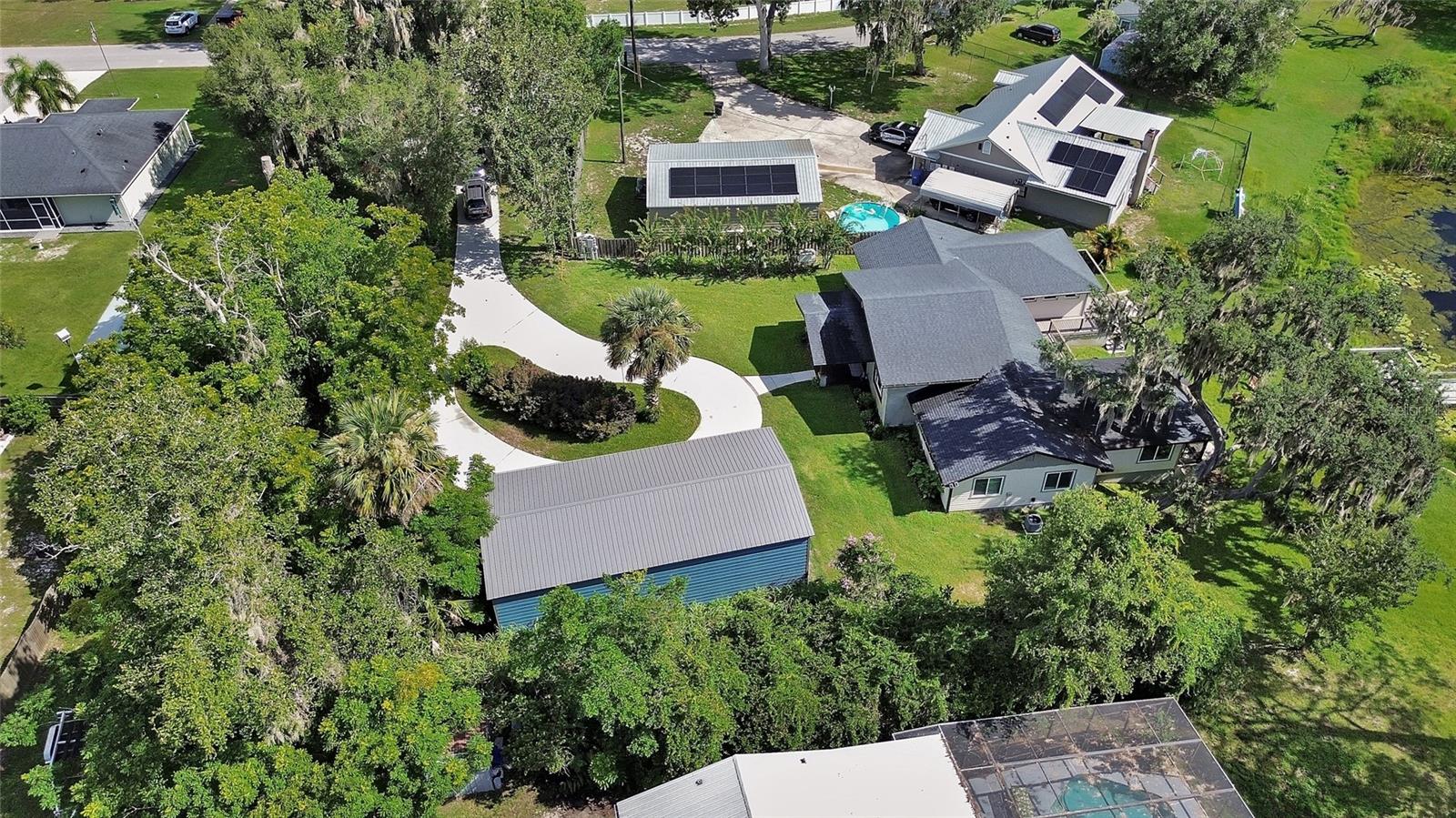 LAKE RUBY &AND LAKE BYRON - Residential