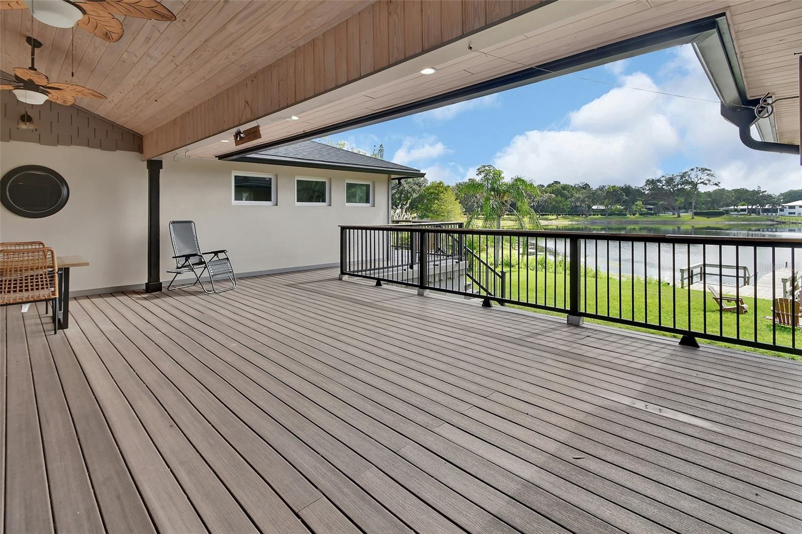 LAKE RUBY &AND LAKE BYRON - Residential