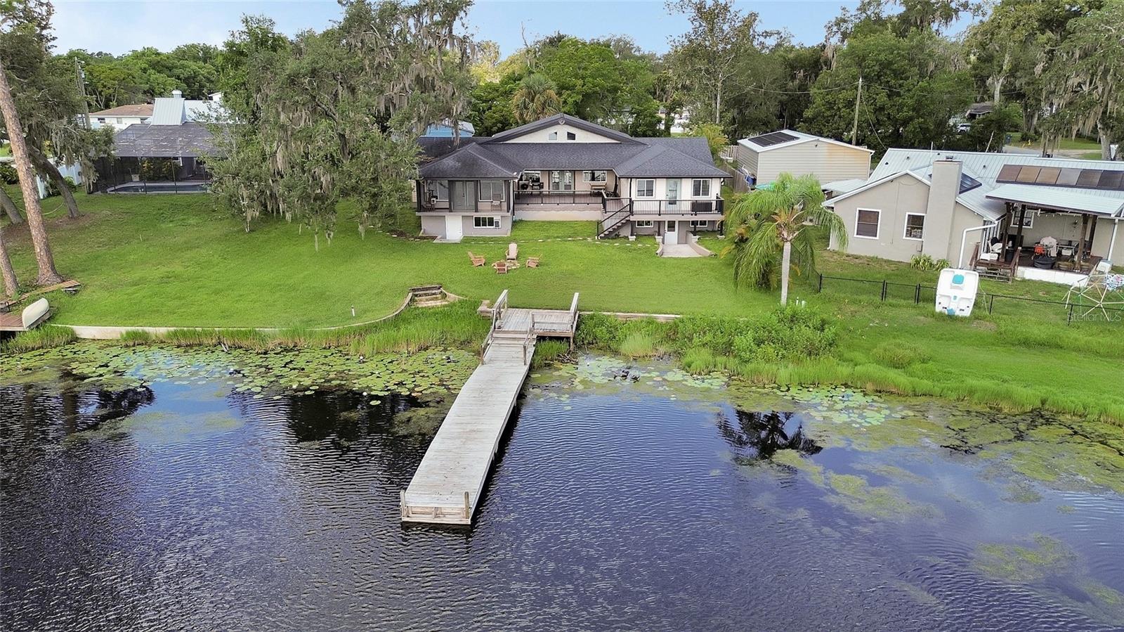 LAKE RUBY &AND LAKE BYRON - Residential