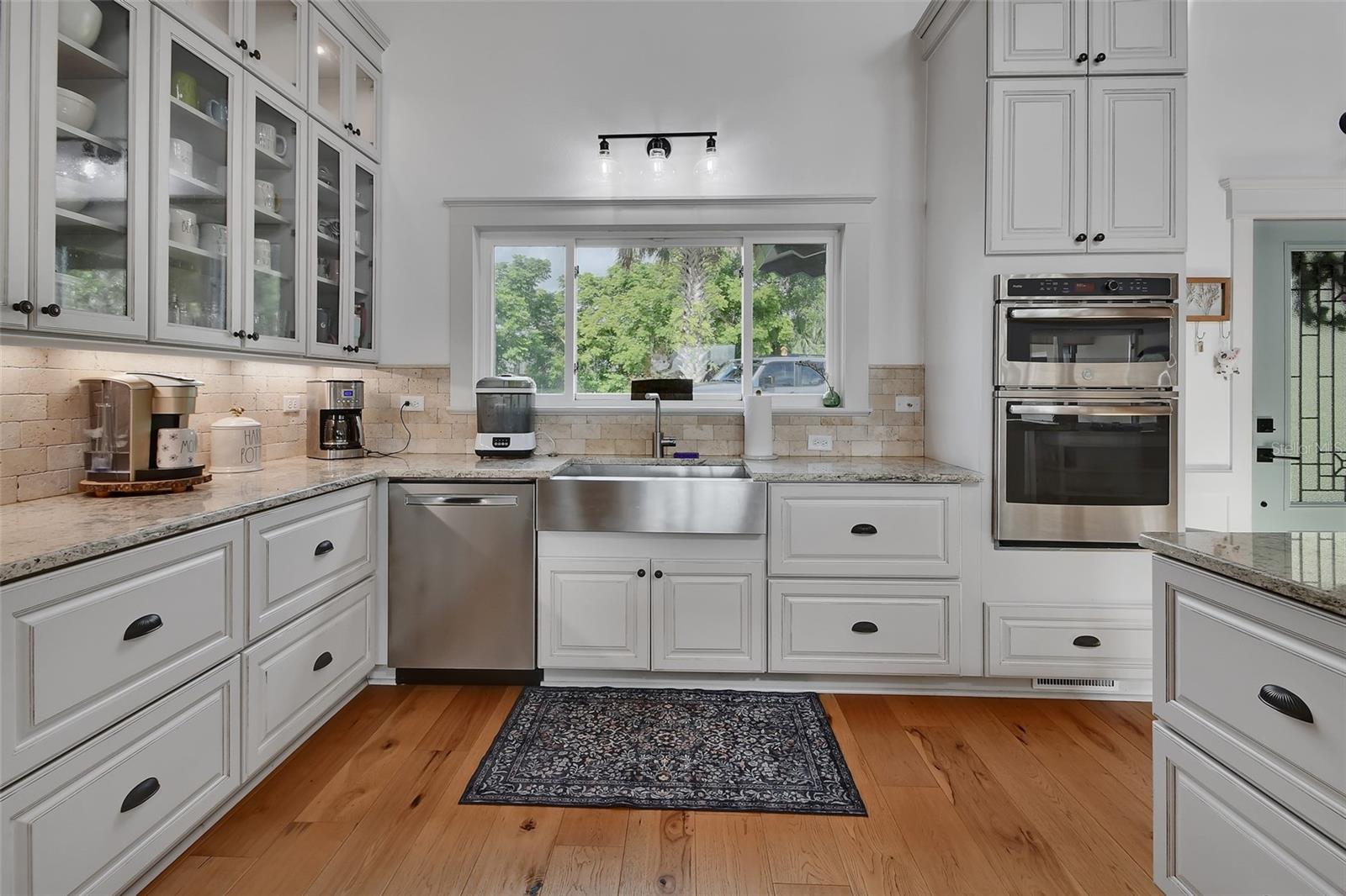 LAKE RUBY &AND LAKE BYRON - Residential