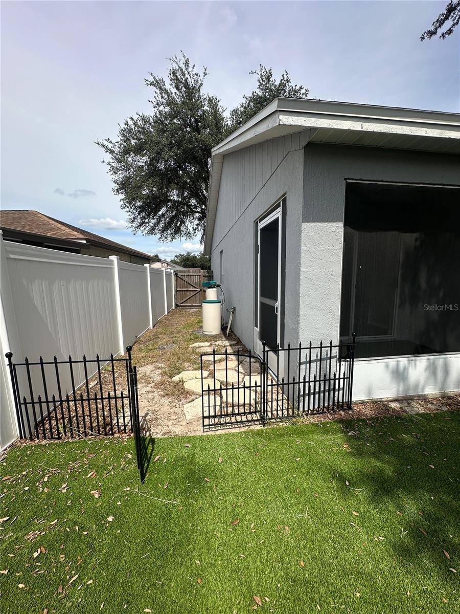 COUNTRY HILLS UNIT TWO D - Residential