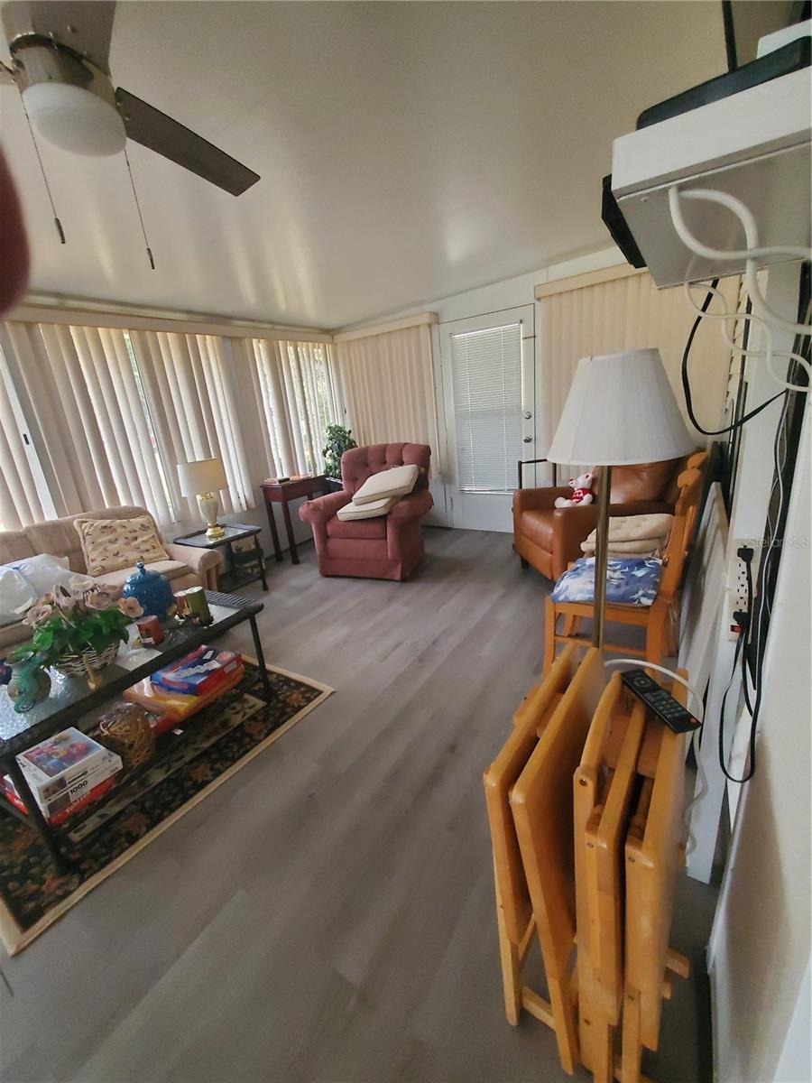 MOBILE HOME MDWS - Residential