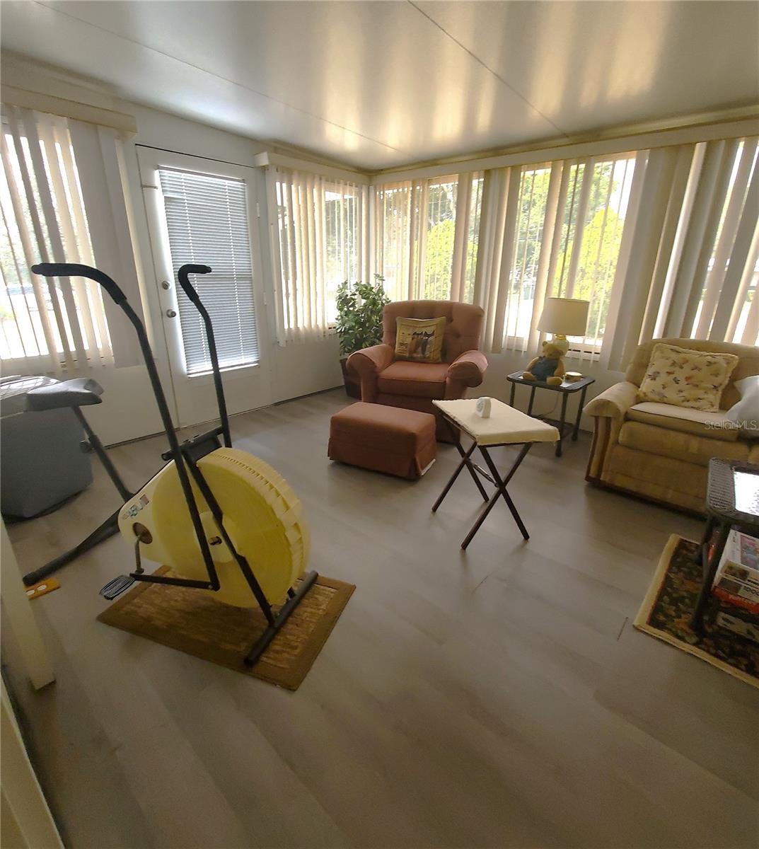 MOBILE HOME MDWS - Residential