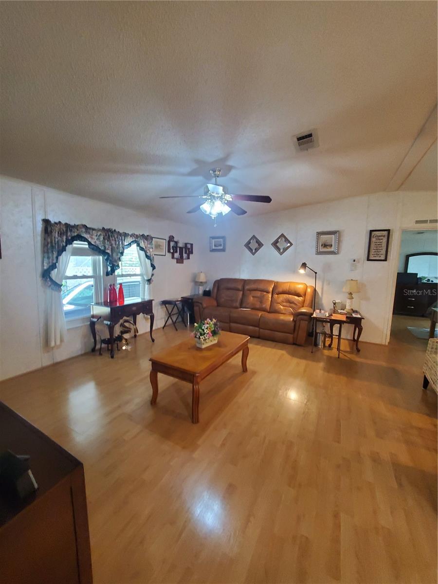 MOBILE HOME MDWS - Residential