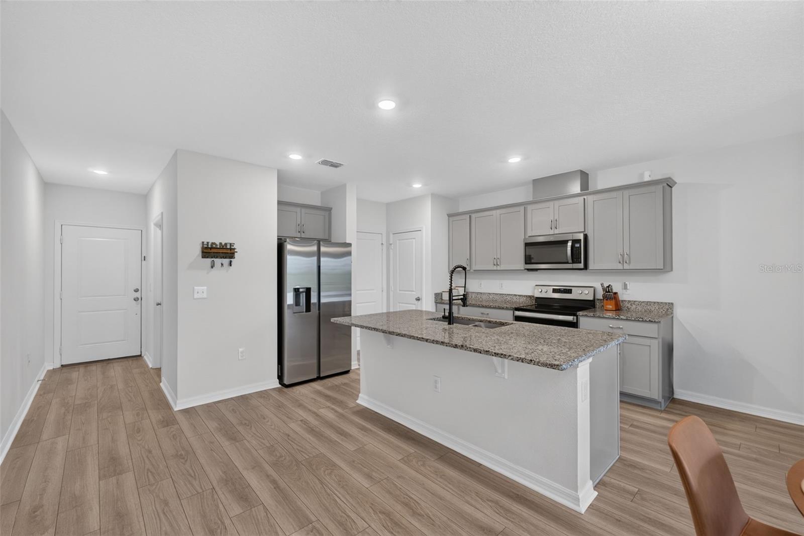 1405 MIRABELLA CIRCLE