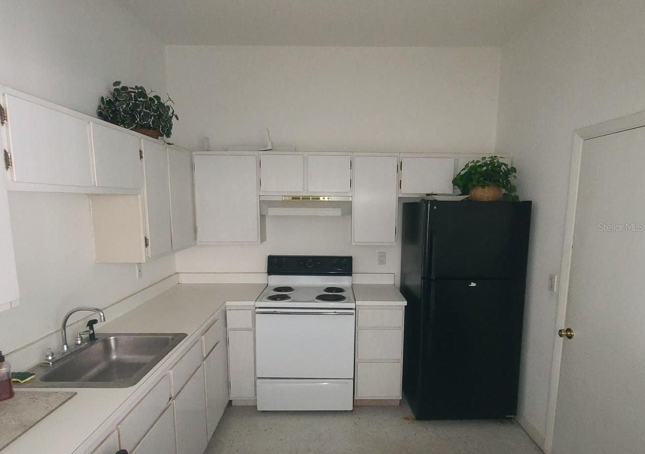 HOLLY SQUARE CONDO - Residential