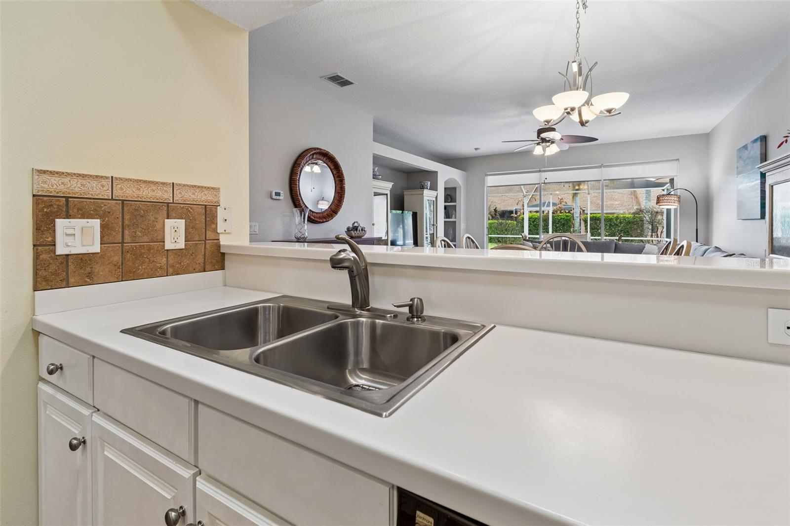 GROVES PH 02 CLUB VILLAS - Residential