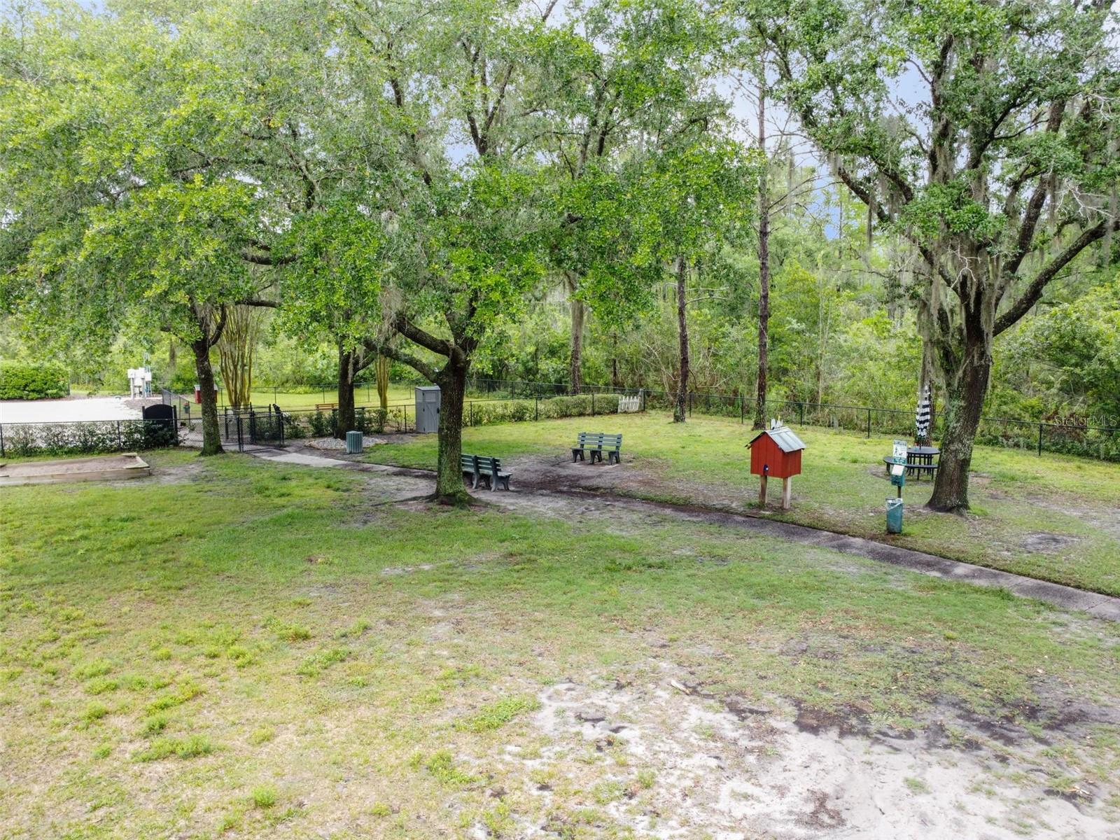 GROVES PH 02 CLUB VILLAS - Residential