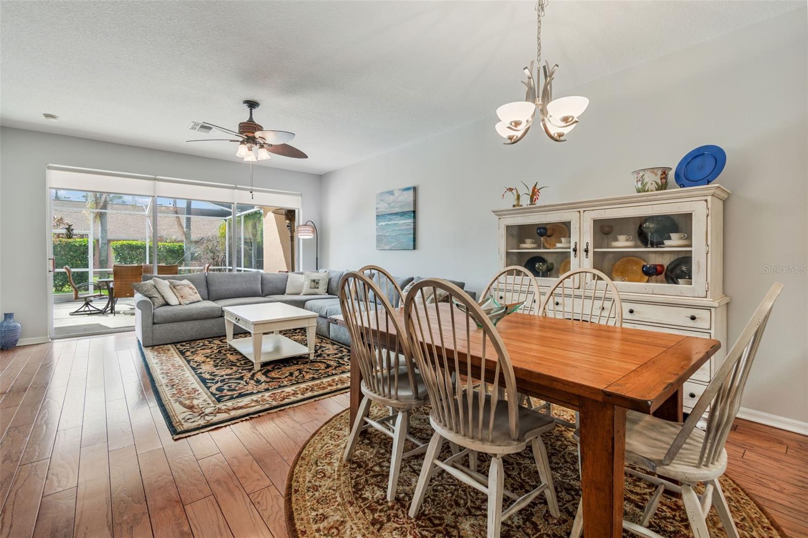 GROVES PH 02 CLUB VILLAS - Residential