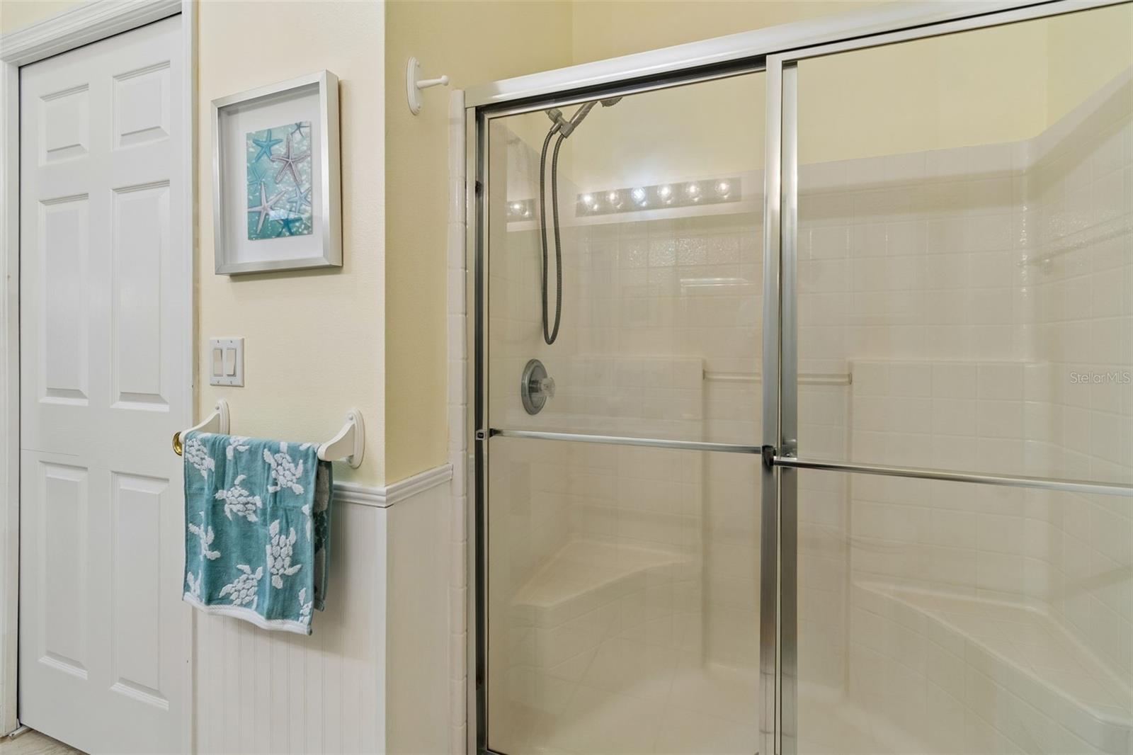 GROVES PH 02 CLUB VILLAS - Residential