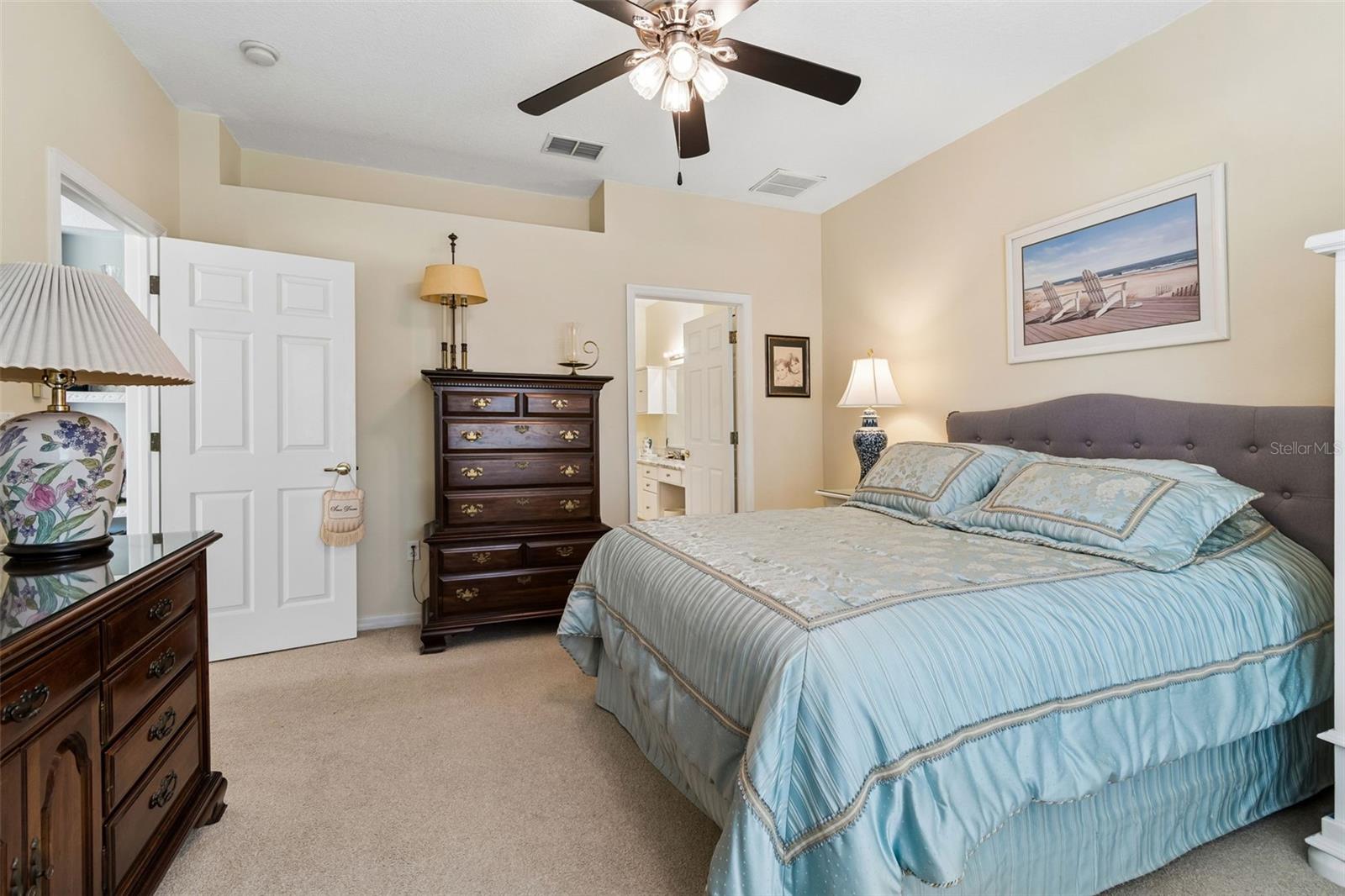 GROVES PH 02 CLUB VILLAS - Residential