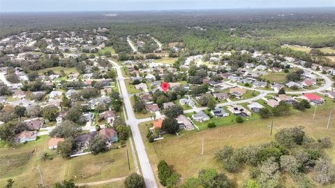 A home in LECANTO