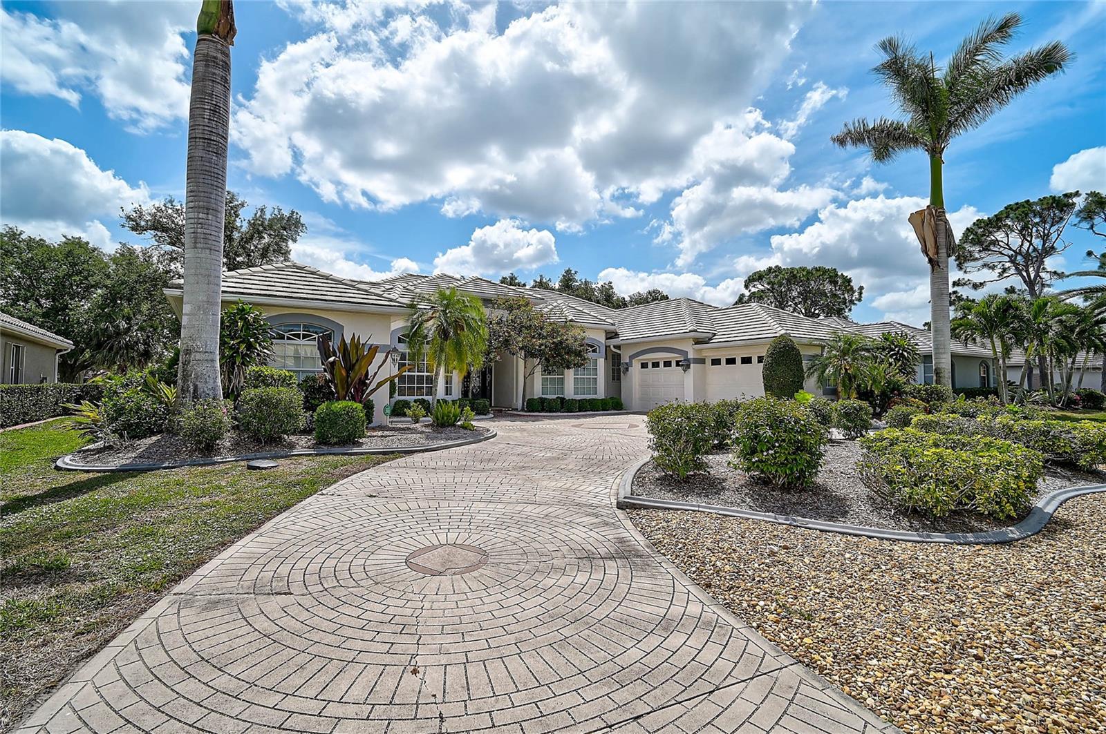 CALUSA LAKES UNIT 5 - Residential