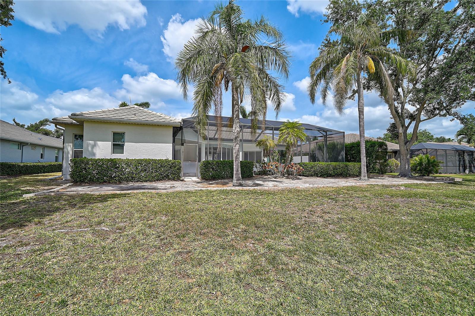 CALUSA LAKES UNIT 5 - Residential