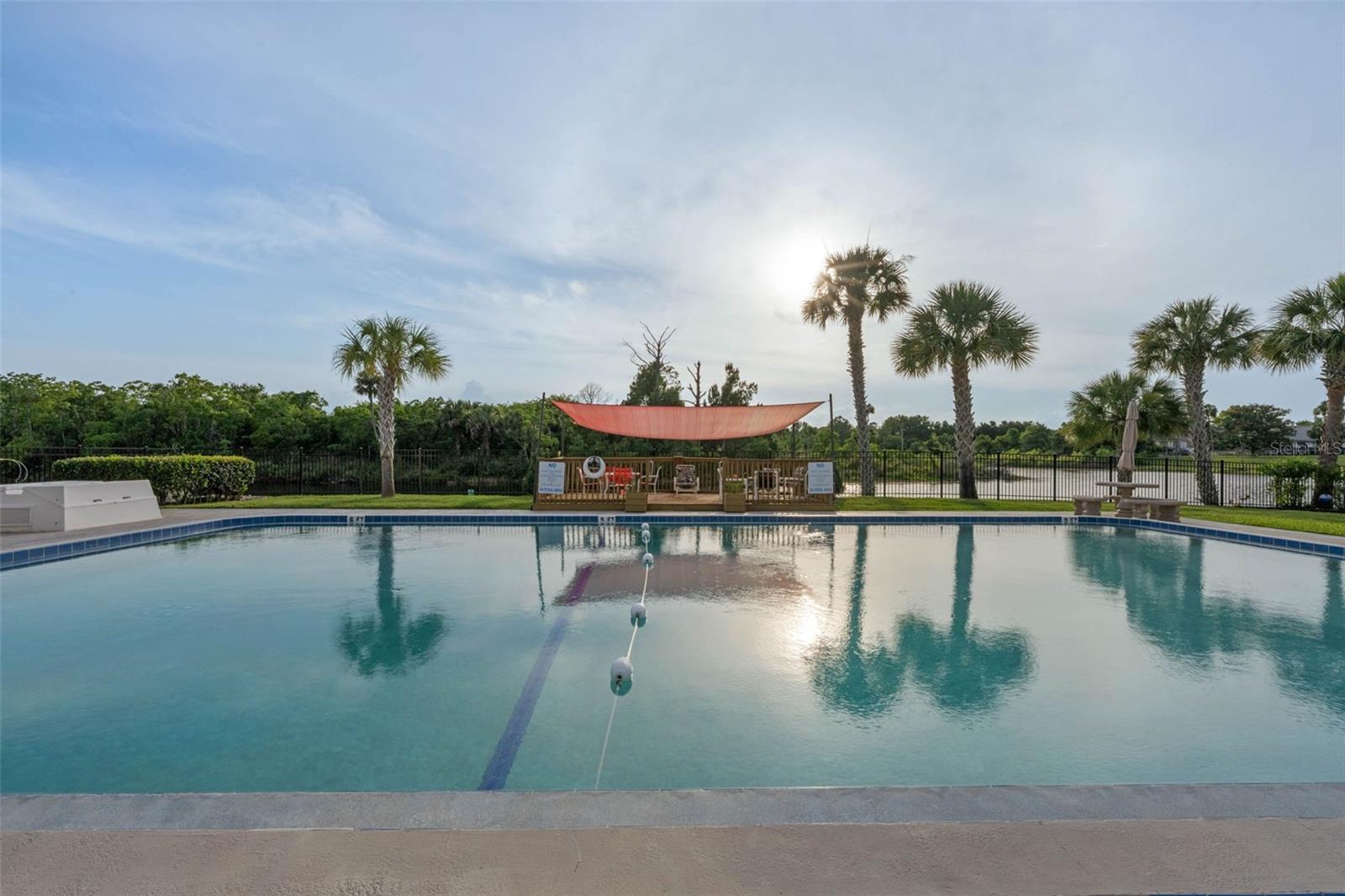 SUNSET GARDENS CONDO PHASE 1-4 - Residential