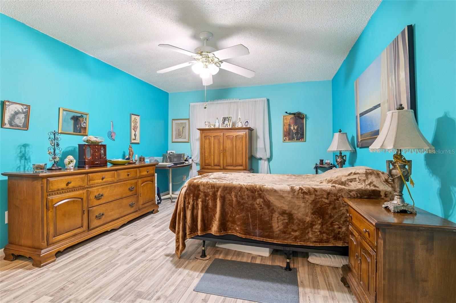 SUNSET GARDENS CONDO PHASE 1-4 - Residential