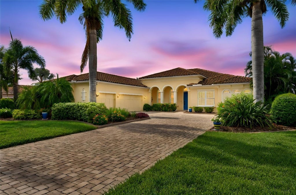 Photo of 17019 4th Avenue E, Bradenton, FL 34212 (MLS # A4705903)