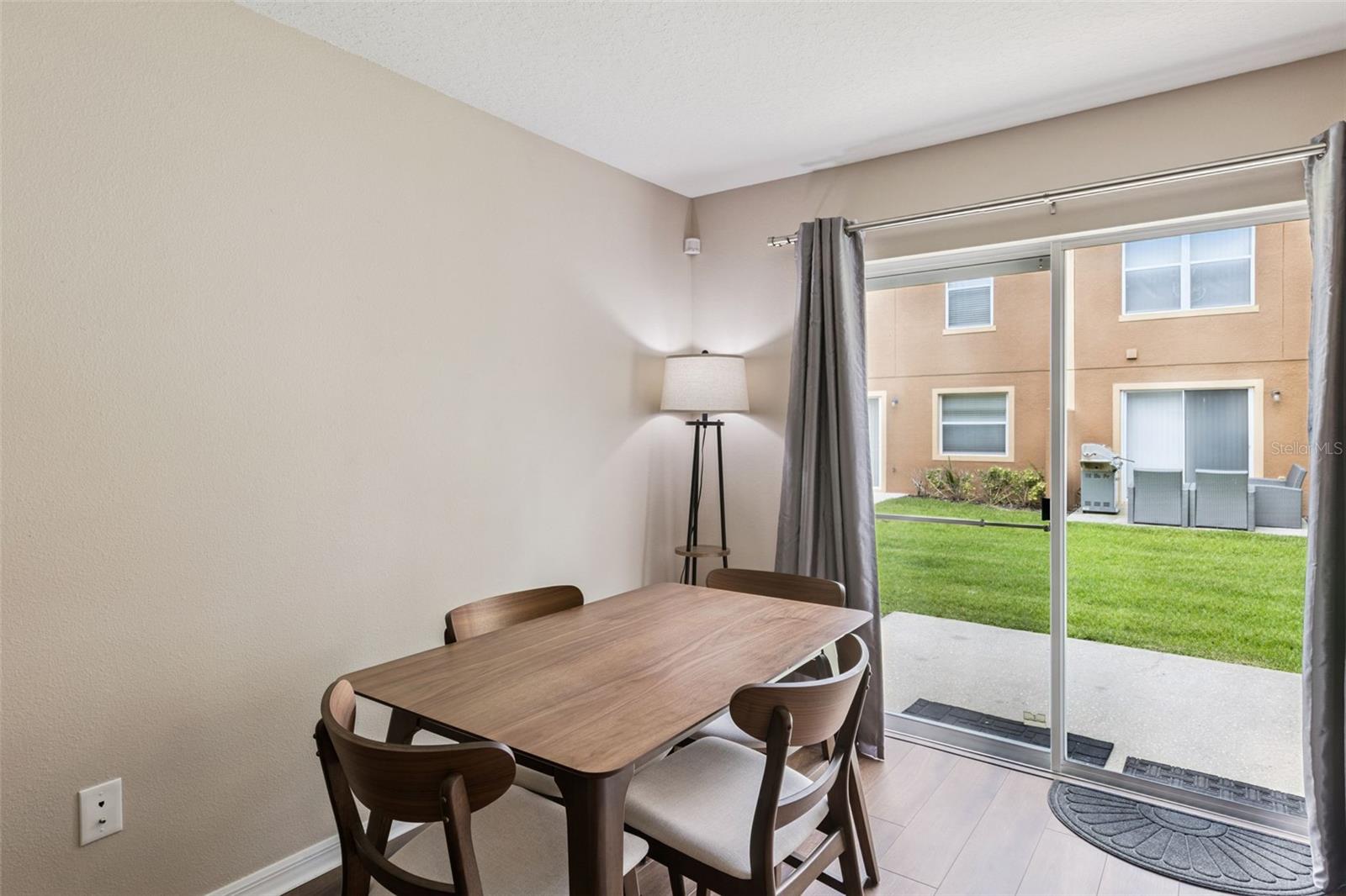 4246 TRIDENT POINT