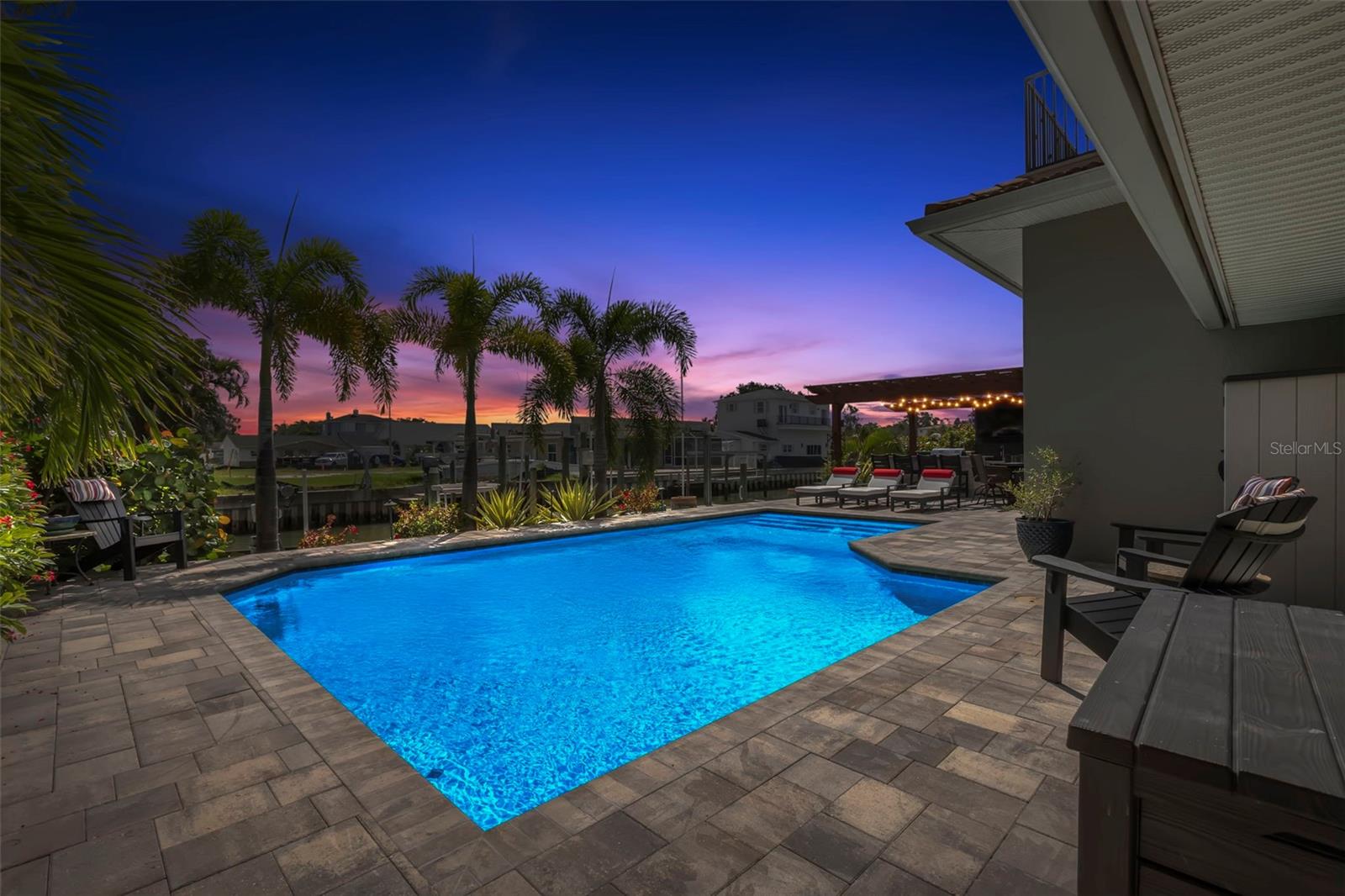 HARBOR VIEW VILLAS - Residential