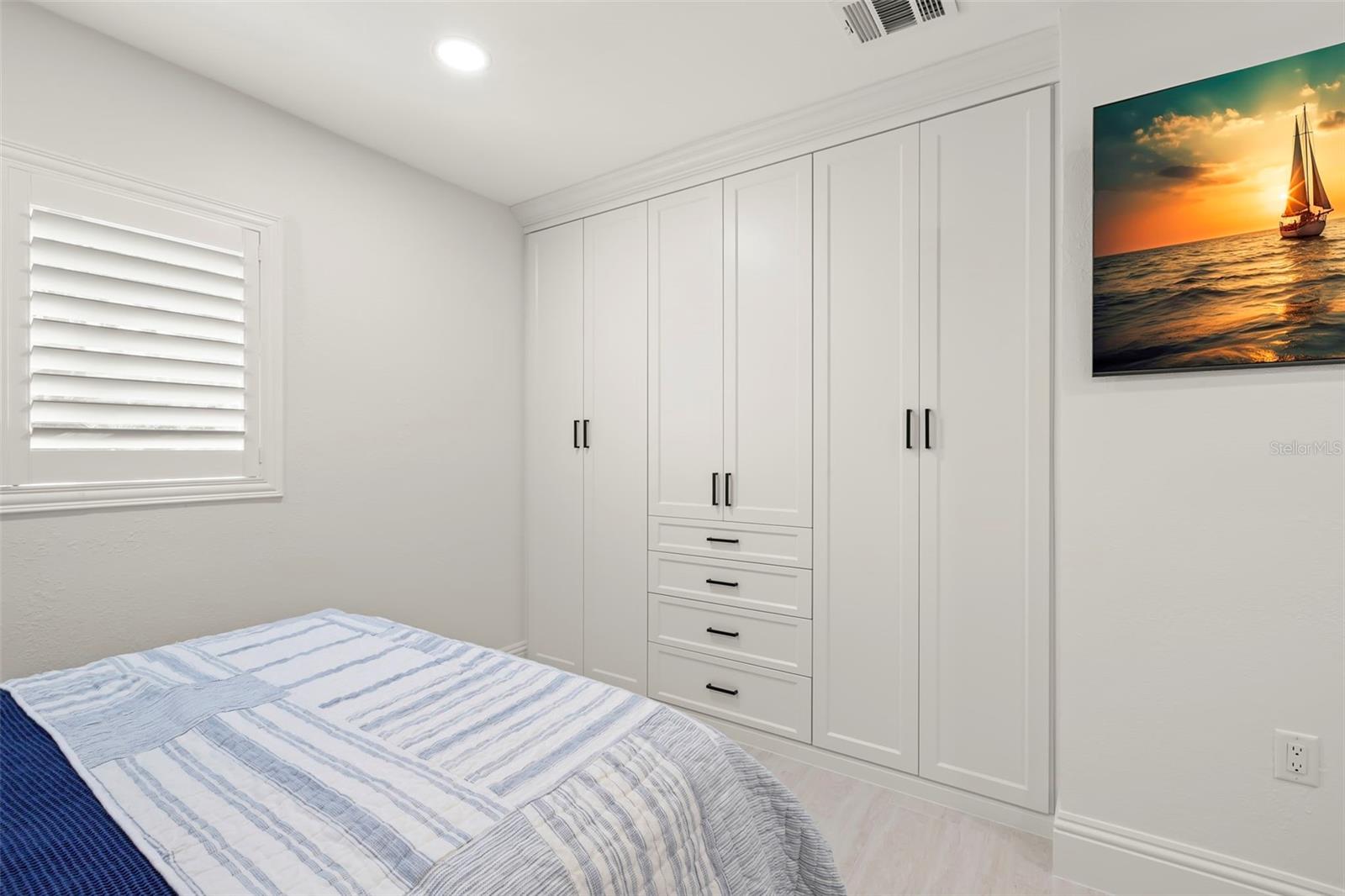 HARBOR VIEW VILLAS - Residential